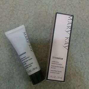Timewise matte foundations